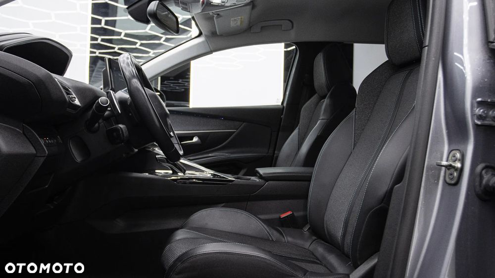 Peugeot 5008 1.5 BlueHDi Allure S&S EAT8 - 15