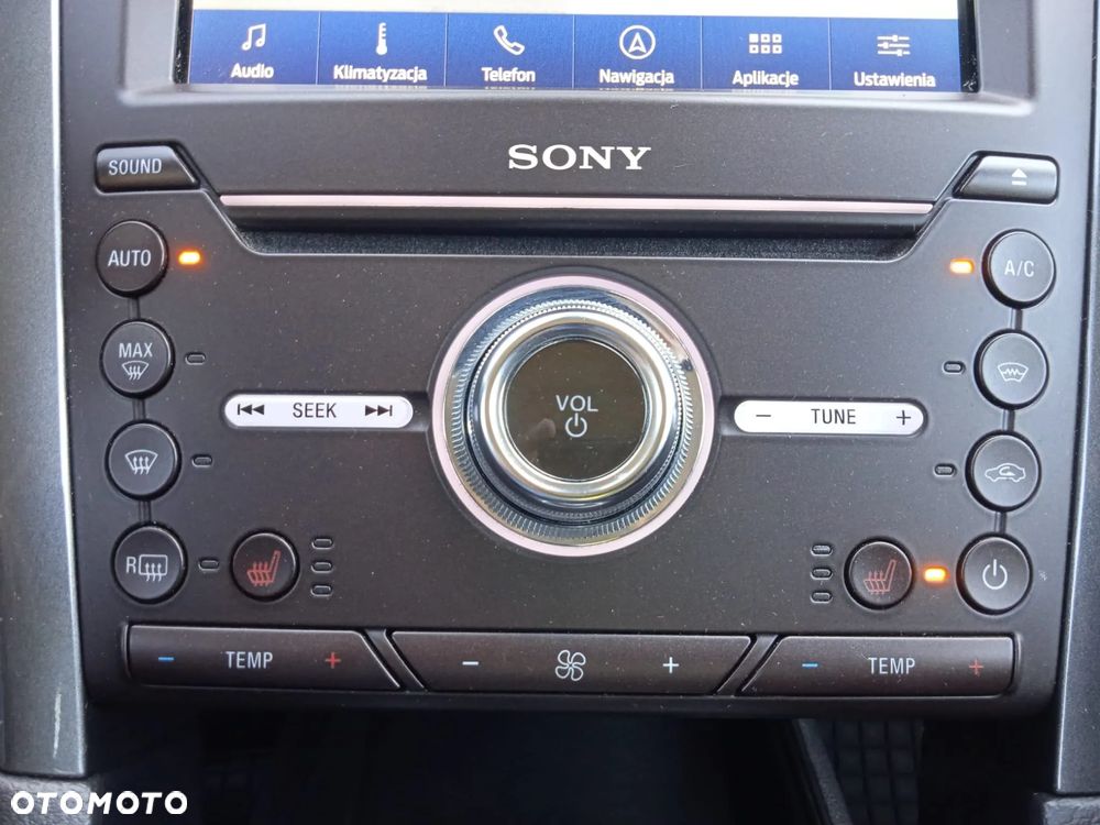 Ford Mondeo 2.0 EcoBlue Titanium - 24