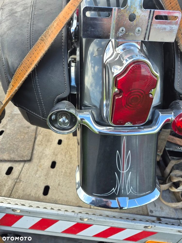 Harley-Davidson Softail Deluxe - 4