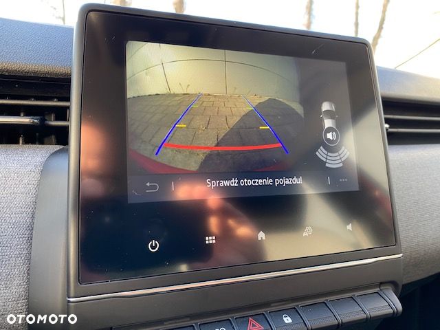 Renault Clio 1.0 TCe Evolution - 23