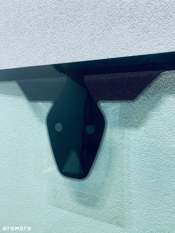 Szyba czołowa FORD FIESTA MK8 2017- PUMA 2019- KAMERA+SENSOR+GRZANIE - 2