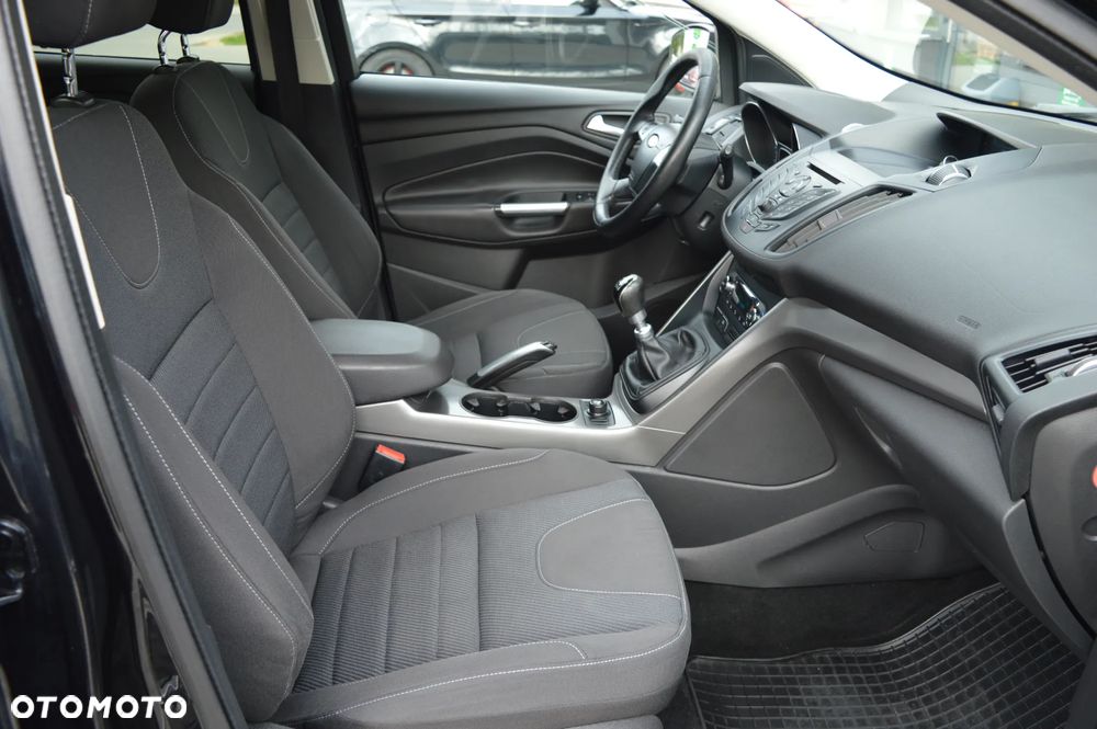 Ford Kuga 2.0 TDCi 2x4 Trend - 25