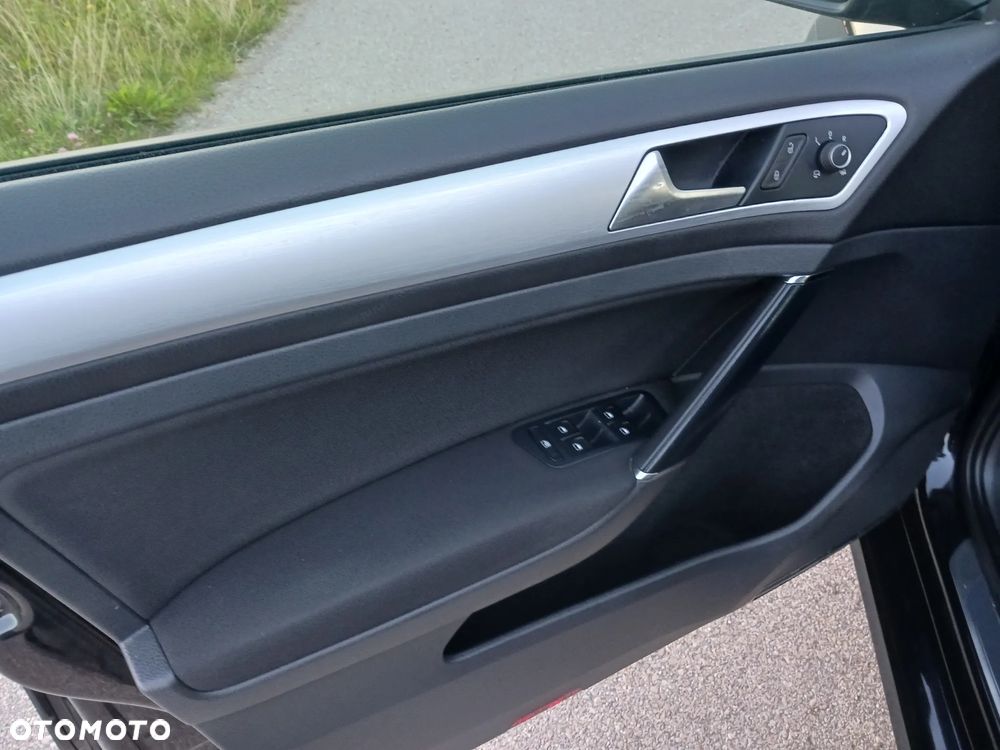 Volkswagen Golf 2.0 BlueTDI Cup - 18