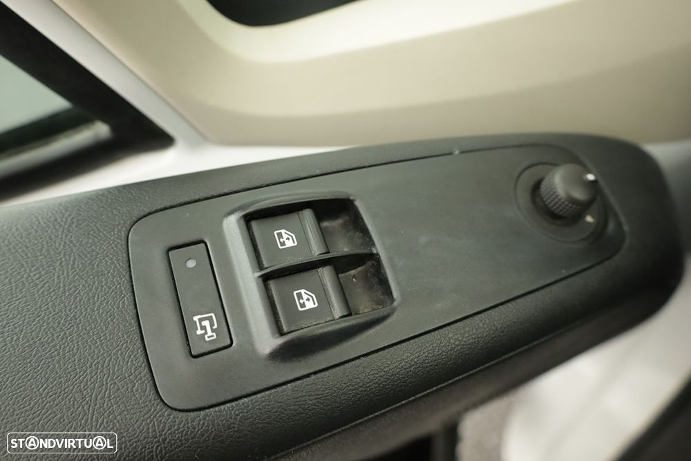 Peugeot boxer 2.2 bluehdi 333 l2h2 - 17