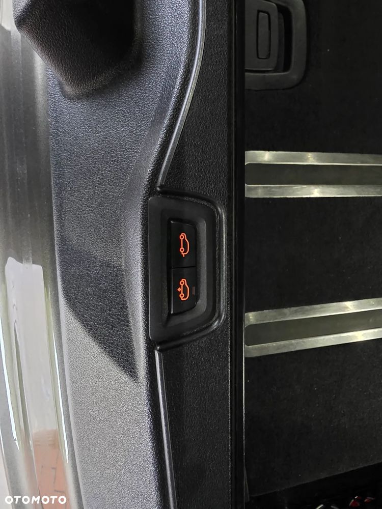 BMW X5 xDrive40d - 11