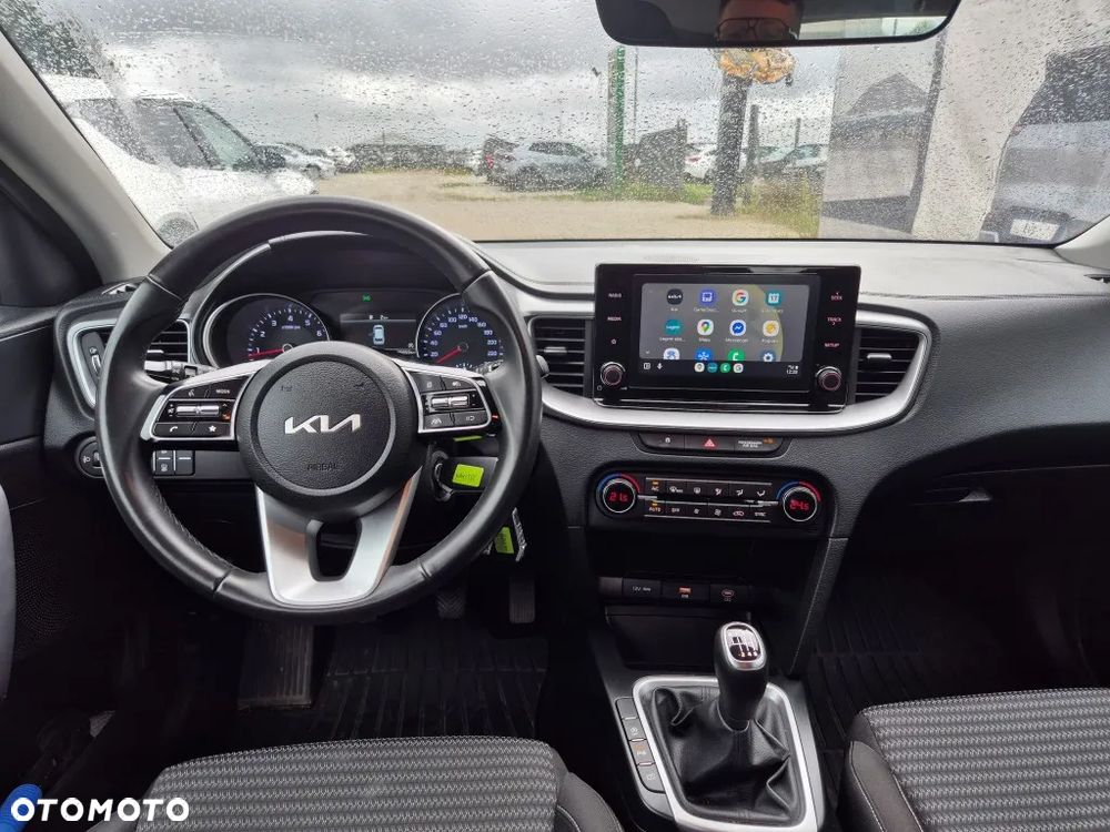 Kia Ceed 1.5 T-GDI M - 15