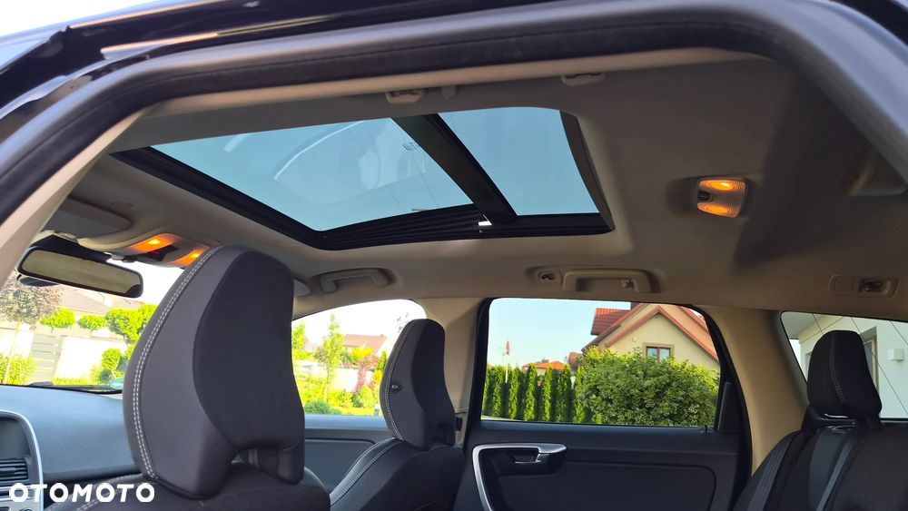 Volvo XC 60 D4 Momentum - 10