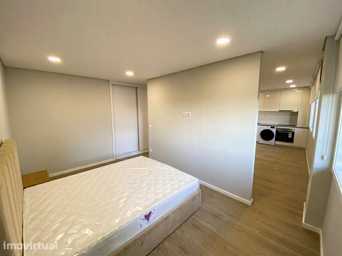 Apartamento T1 - Grande imagem: 3/17