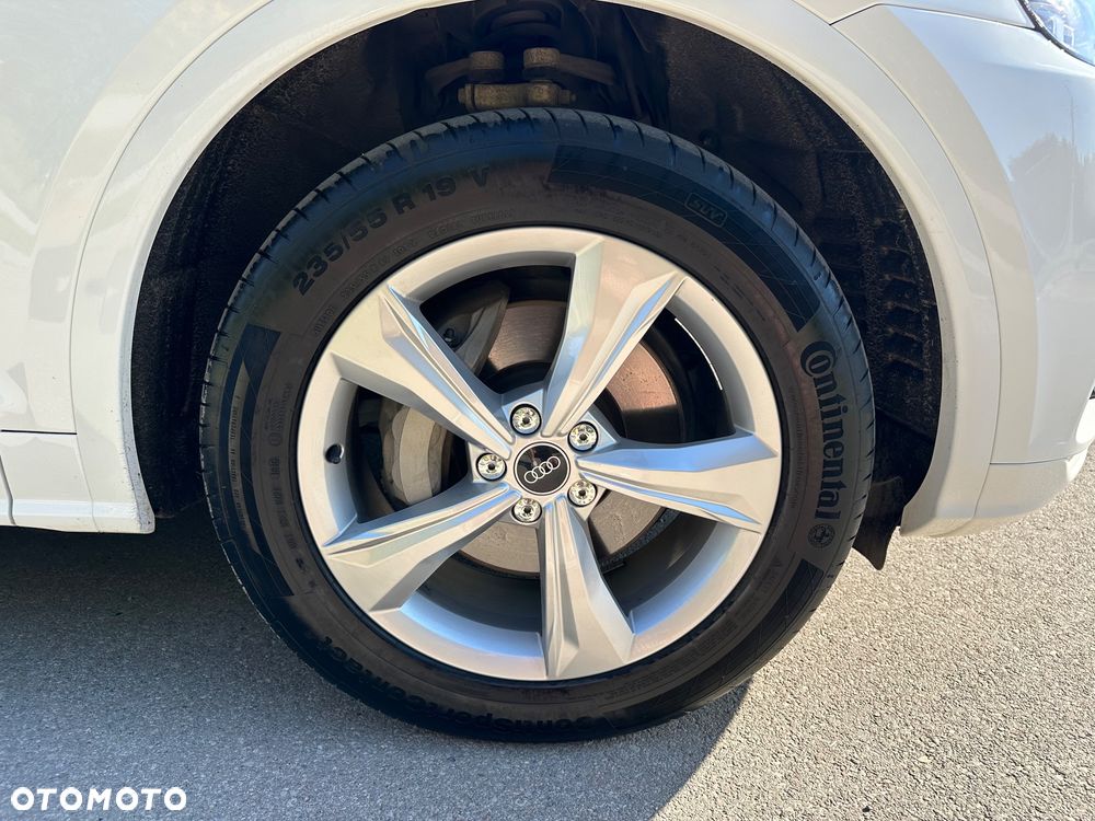 Audi Q5 55 TFSIe quattro S tronic S line - 38