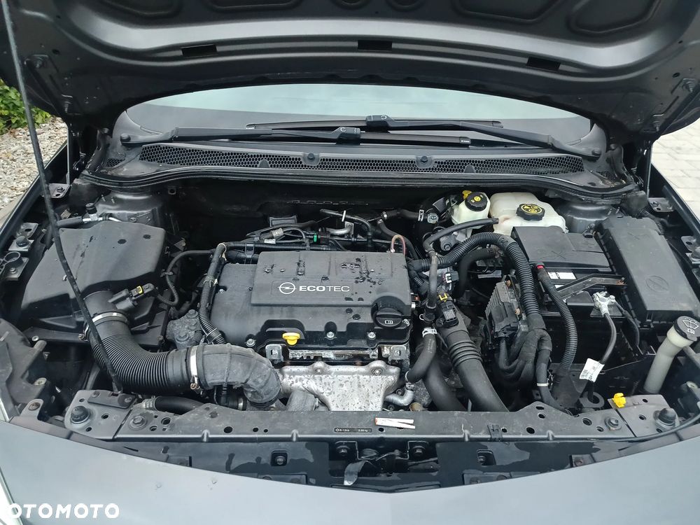 Opel Astra 1.4 Turbo Color Edition - 18