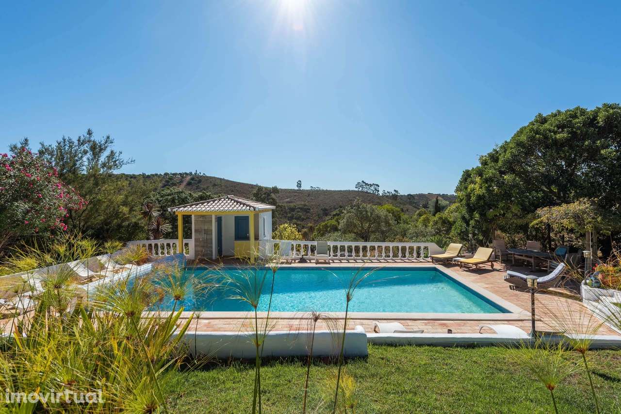 Refúgio de 17 Hectares com Villa de 4 Quartos e Chalé Independente - Grande imagem: 3/60