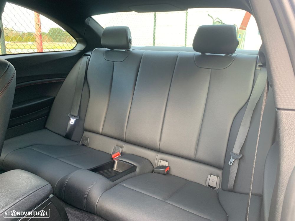 BMW 220 d Coupe Pack M - 14