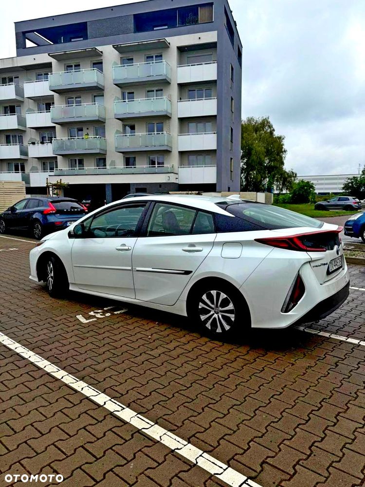 Toyota Prius - 3