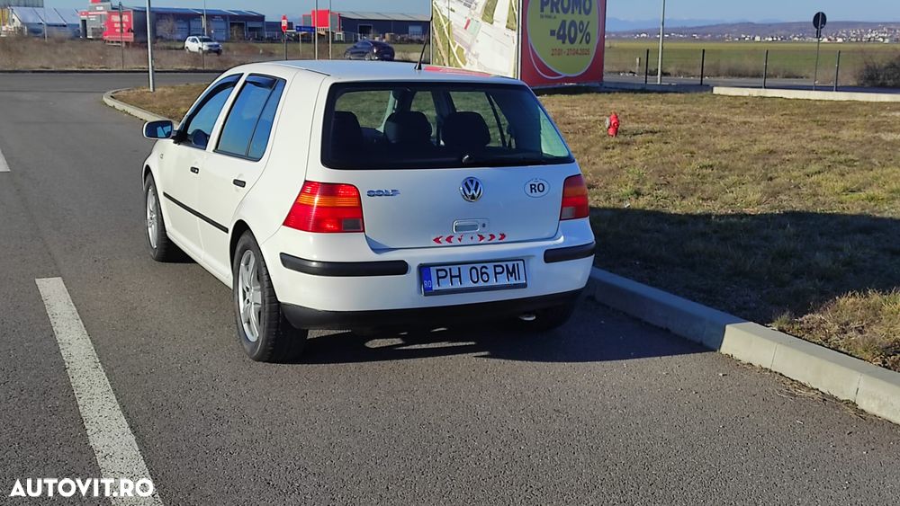 Volkswagen Golf - 3