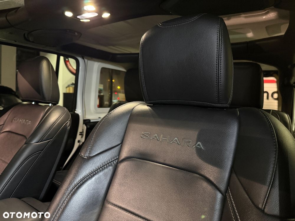 Jeep Wrangler Unlimited GME 2.0 Turbo Sahara - 30