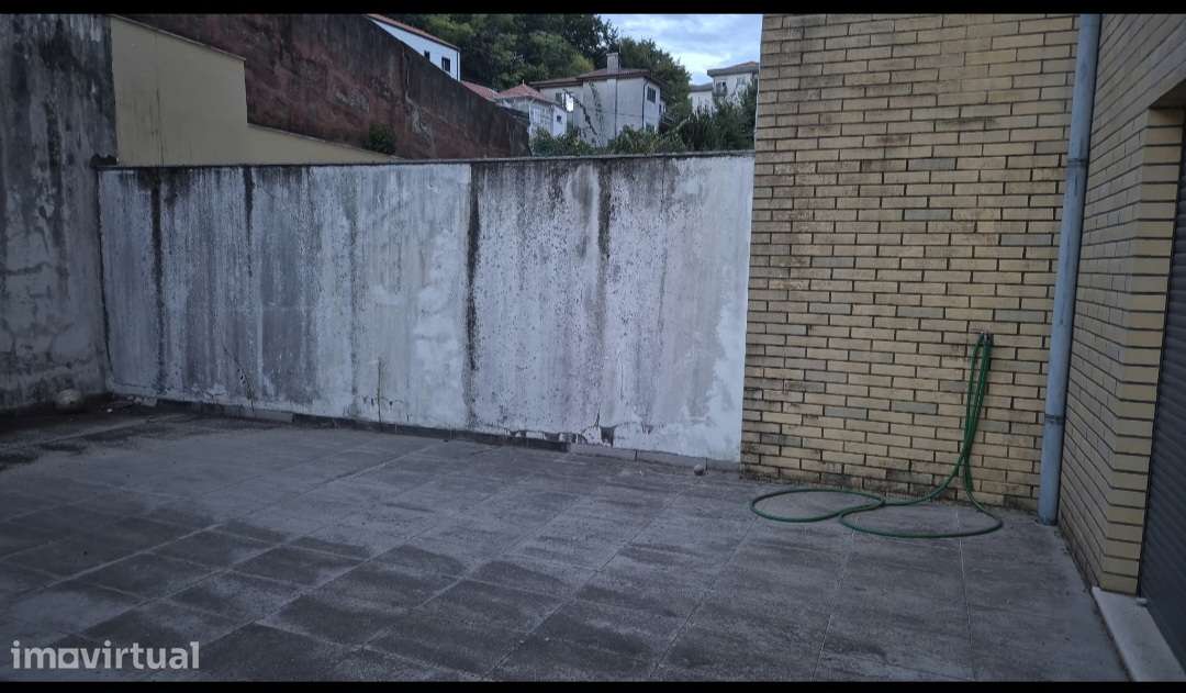 Apartamento T2 c/terraço - Costa Guimarães - Grande imagem: 5/6