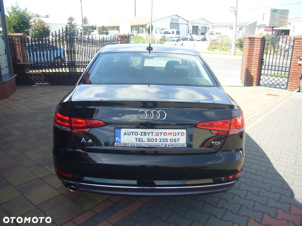 Audi A4 Limousine - 8