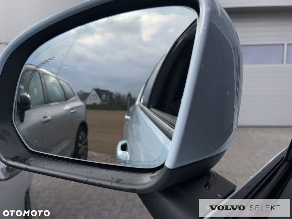 Volvo XC 40 - 24