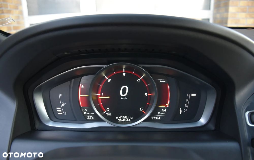 Volvo XC 60 D4 Geartronic Ocean Race - 19
