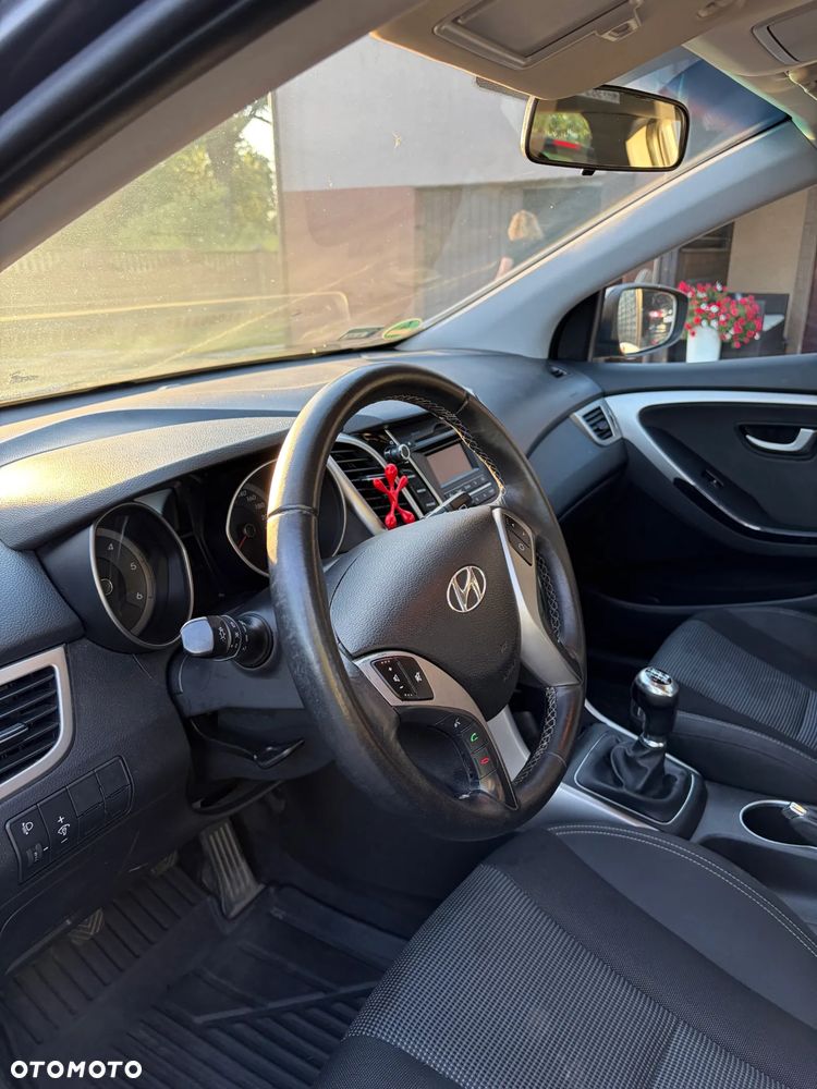 Hyundai i30 1.4 CRDi Classic + - 7