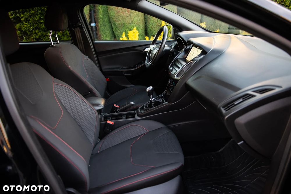 Ford Focus 1.5 EcoBoost ST-Line Red ASS - 28