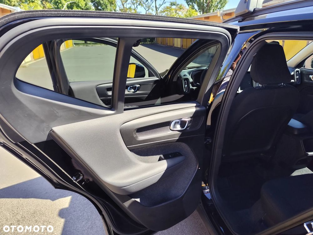 Volvo XC 40 T3 Momentum Core - 16