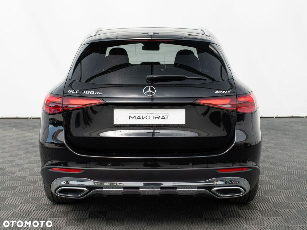 Mercedes-Benz GLC - 9