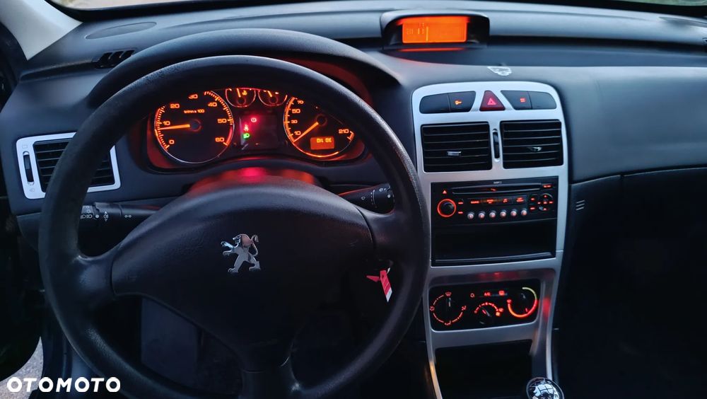 Peugeot 307 HDi Break 110 Premium - 21