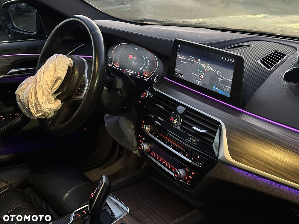 BMW Seria 5 520d xDrive M Sport sport - 14