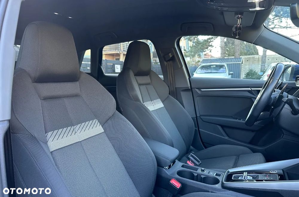 Audi A3 Sportback 35 TFSI S tronic - 17