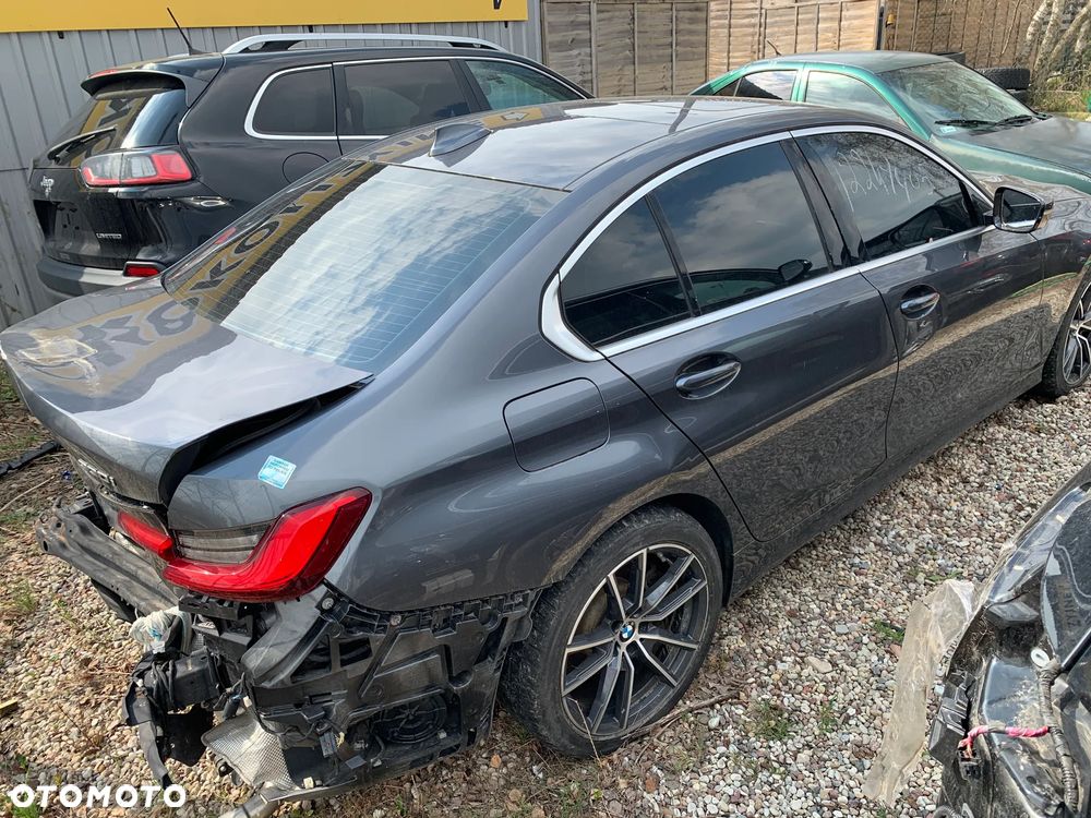 BMW Seria 3 330i xDrive - 8