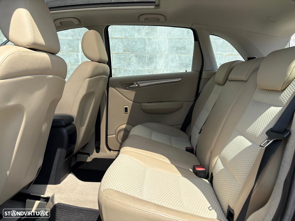 Mercedes-Benz B 170 Standard - 17