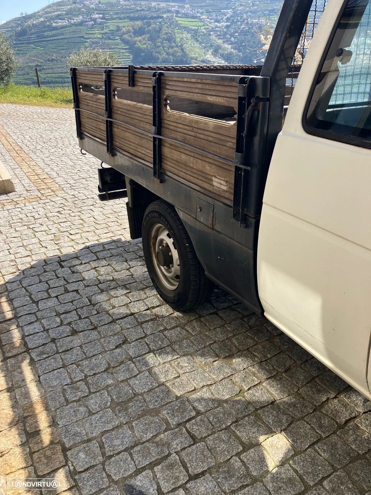 Nissan Pick Up 2.5 D King Cab - 9