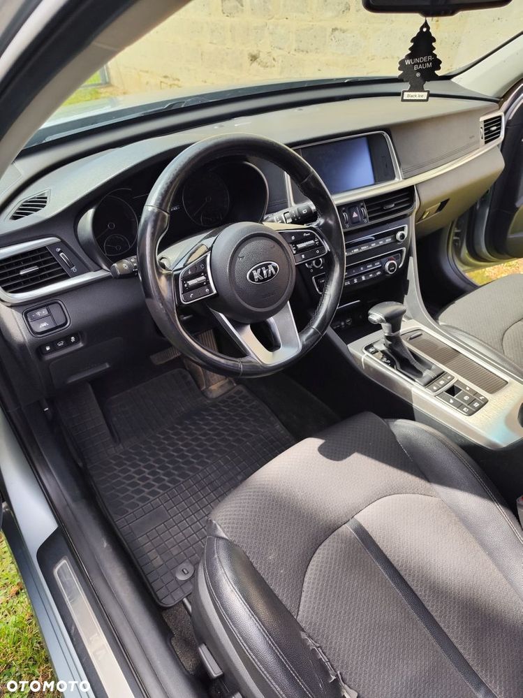 Kia Optima Plug-in Hybrid - 12