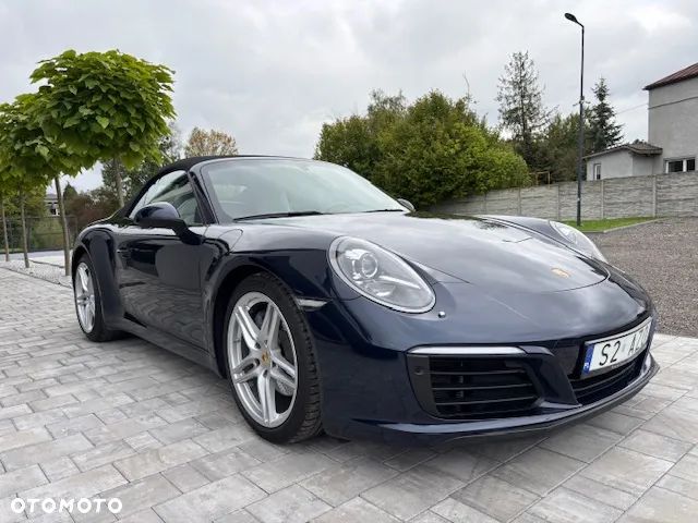 Porsche 911 Carrera PDK Cabrio - 11