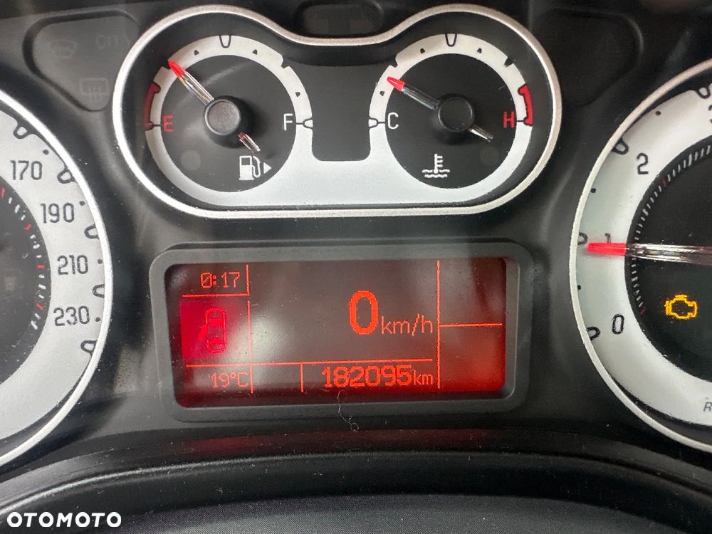 Fiat 500L - 21