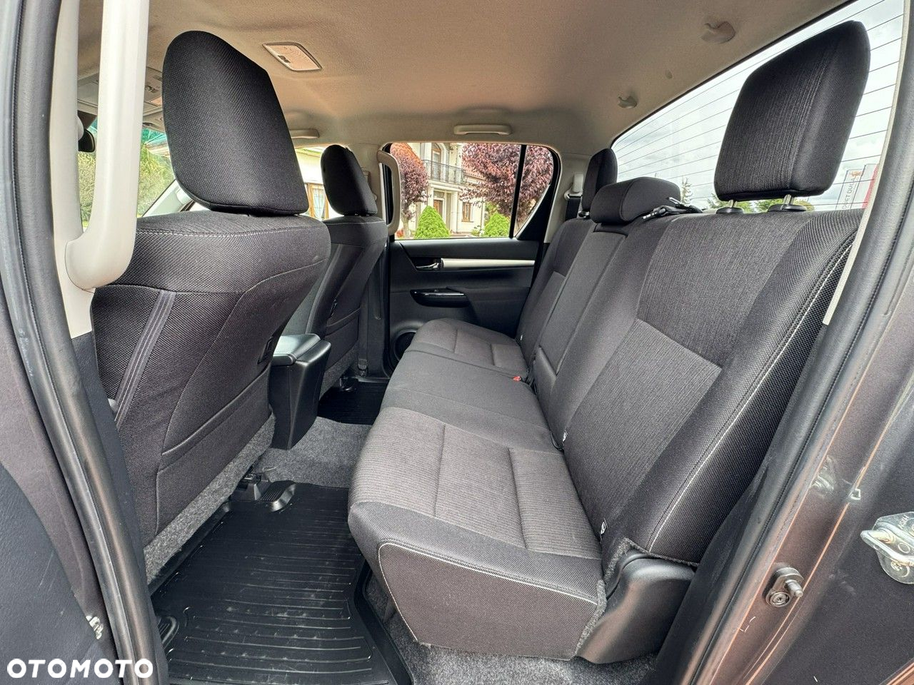 Toyota Hilux 2.4 D-4D Double Cab SR5 4x4 - 35