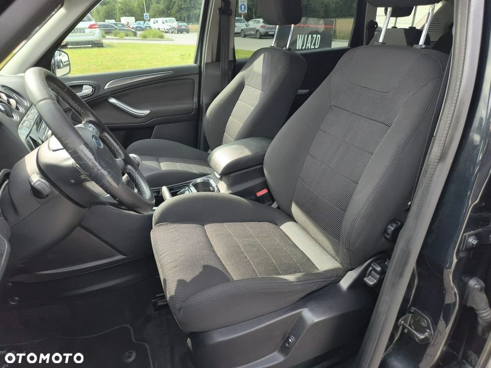 Ford S-Max - 10