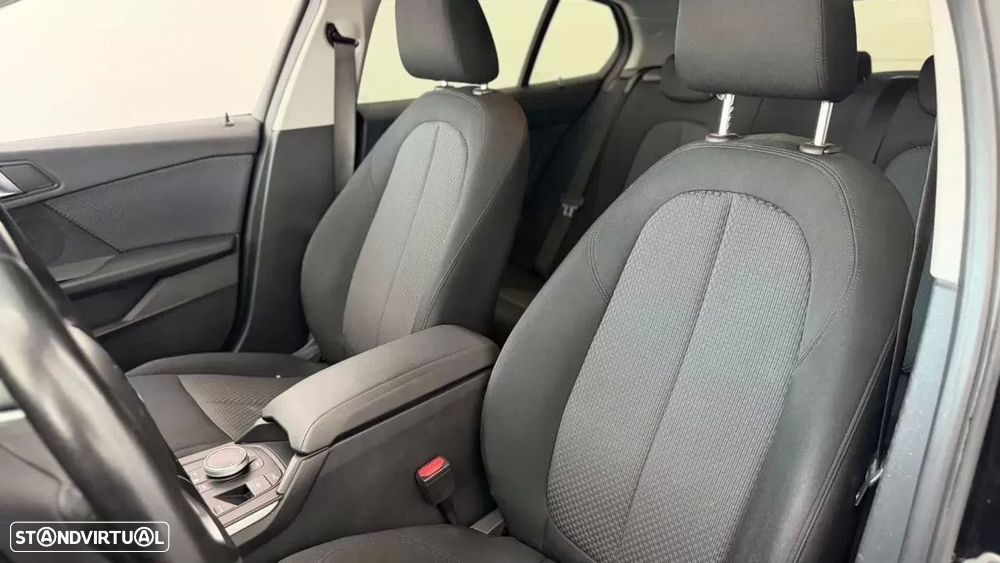BMW 116 d Line Luxury - 29