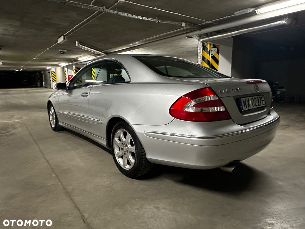 Mercedes-Benz CLK - 4