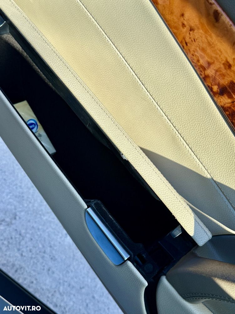 Mercedes-Benz SL - 23