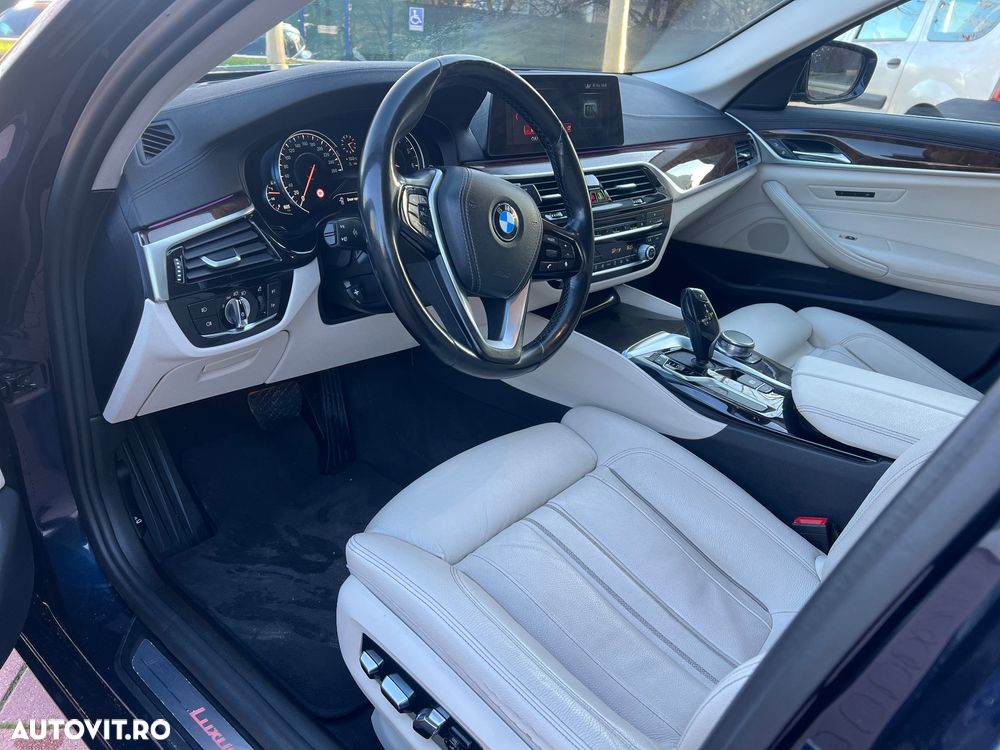 BMW Seria 5 540i xDrive AT - 10