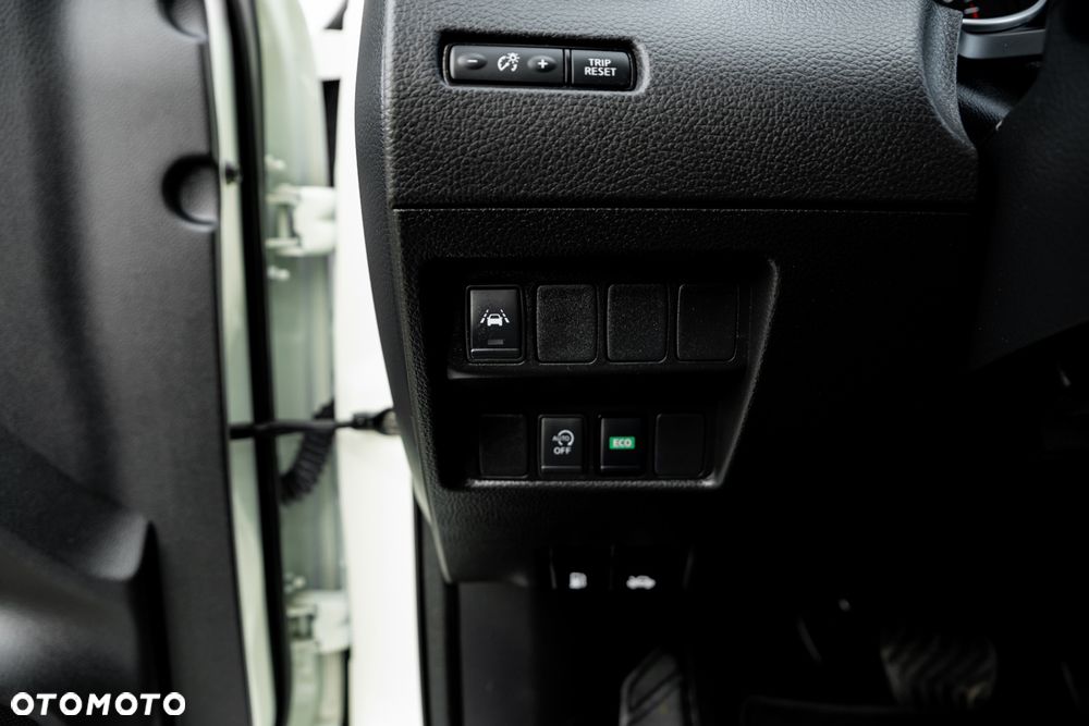 Nissan Qashqai 1.3 DIG-T DCT TEKNA - 29