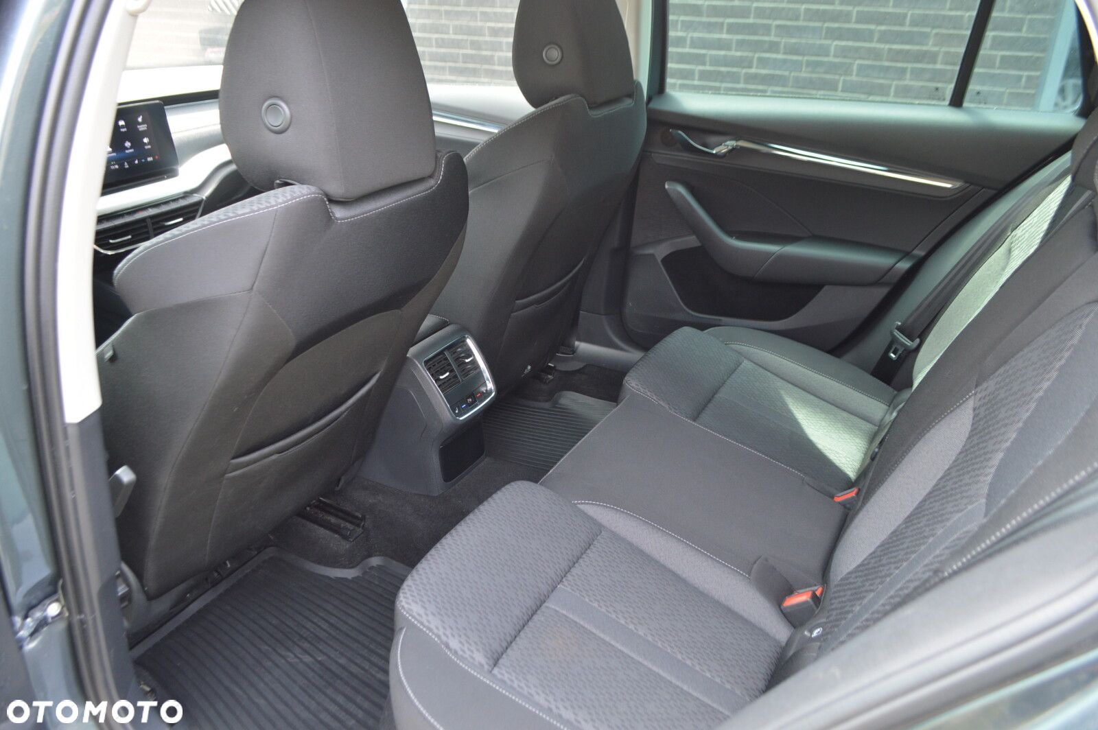 Skoda Octavia 2.0 TSI 4x4 Style DSG - 19