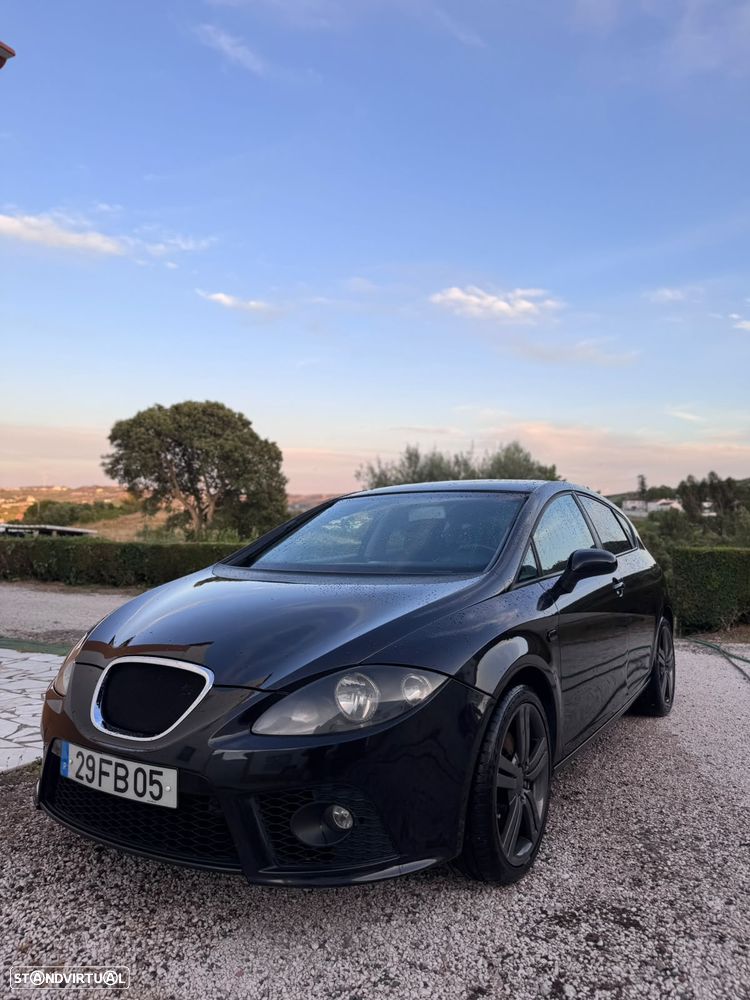 SEAT Leon 2.0 TDI FR - 1