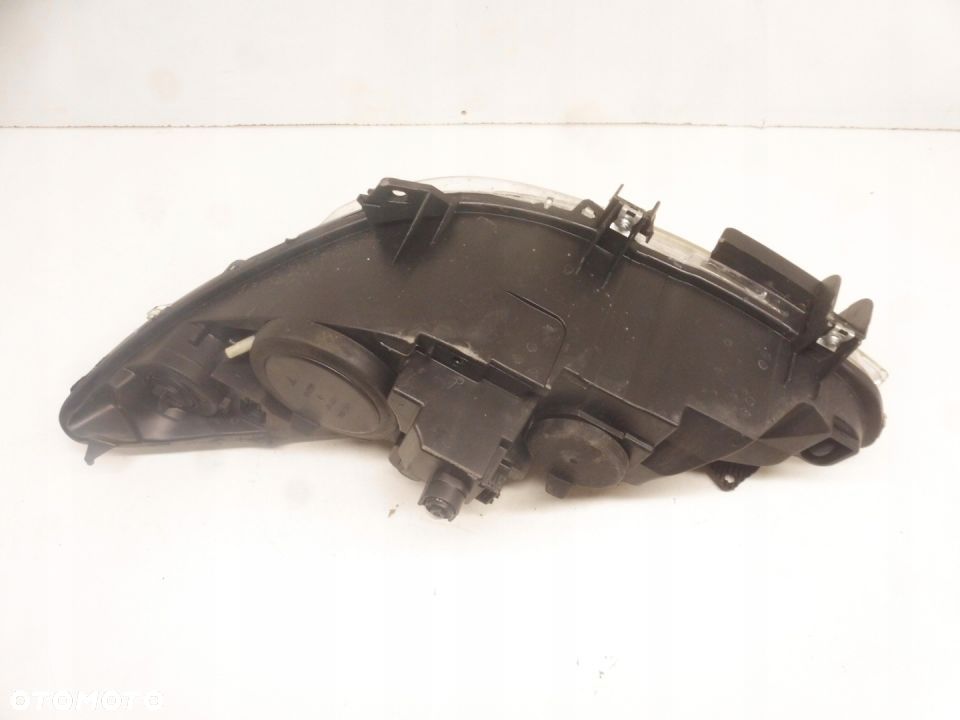 Lampa PRAWA SOCZEWKA PEUGEOT 307 LIFT 9681832280 - 8