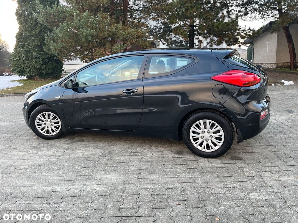 Kia ProCeed 1.4 M - 22