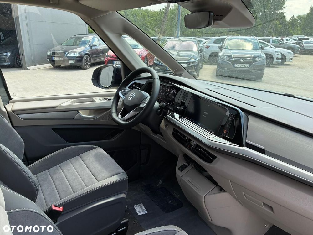 Volkswagen Multivan - 13