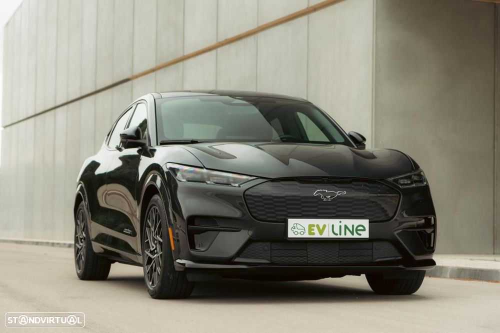 Ford Mustang Mach-E AWD GT