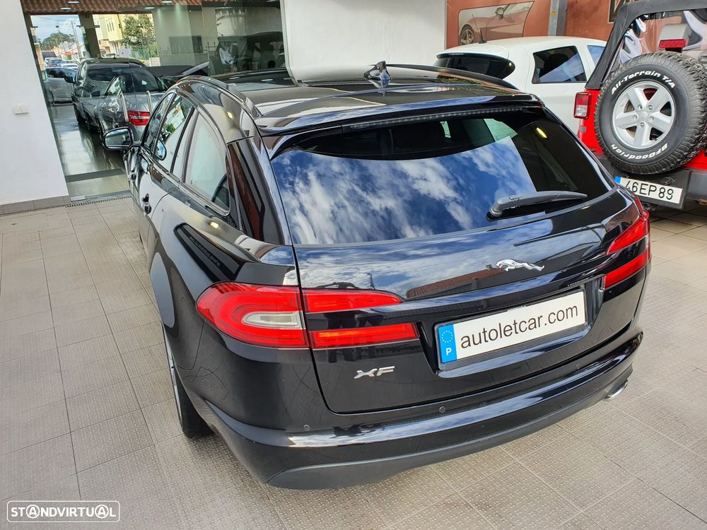Jaguar XF Sportbrake 2.2 D Premium Luxury - 9